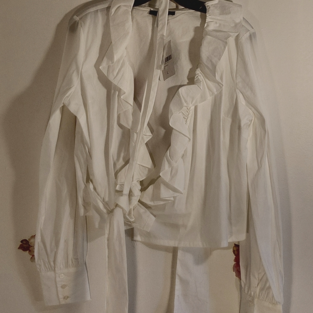 Forever 21 women's white top sz Large